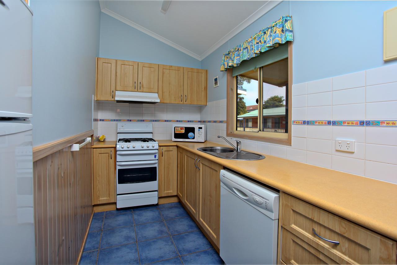Koonwarra Holiday Park Lakes Entrance Exterior foto